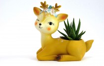 Sitting Deer Resin Planter Pot, Multicolour, 12.5 x 13 cm