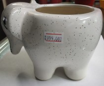 Elephant shape ceramic 5 inches pot