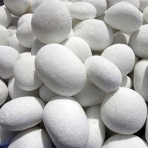 White unpolished pebbles 1 kg